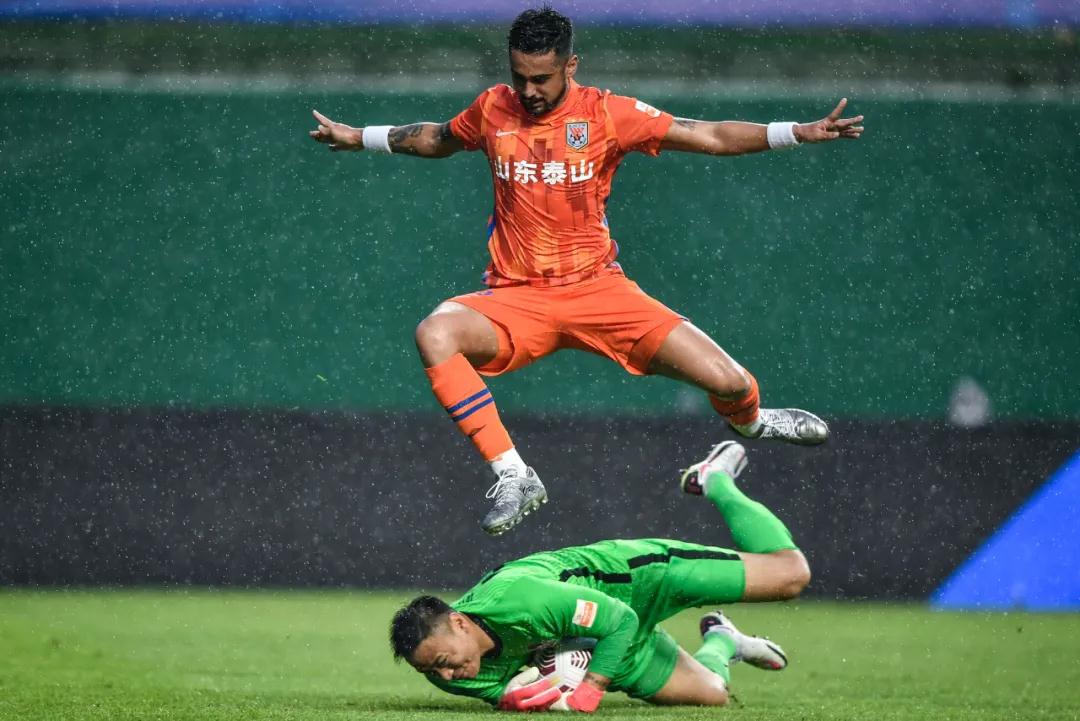 هدافي دوري أبطال أوروبا عبر التاريخأساطير صنعت التاريخ