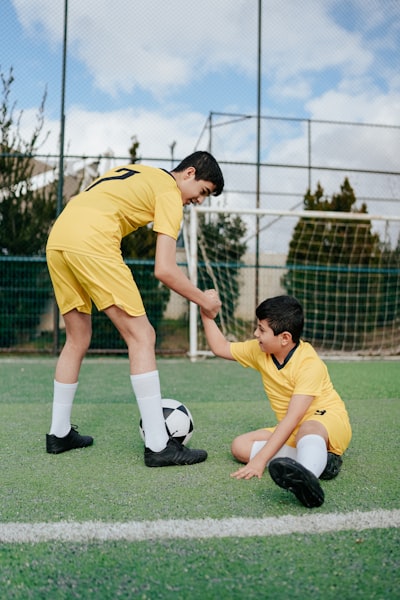نتائج الدوري الإنجليزي اليوم مباشرتحديثات حية وأحدث الأهداف